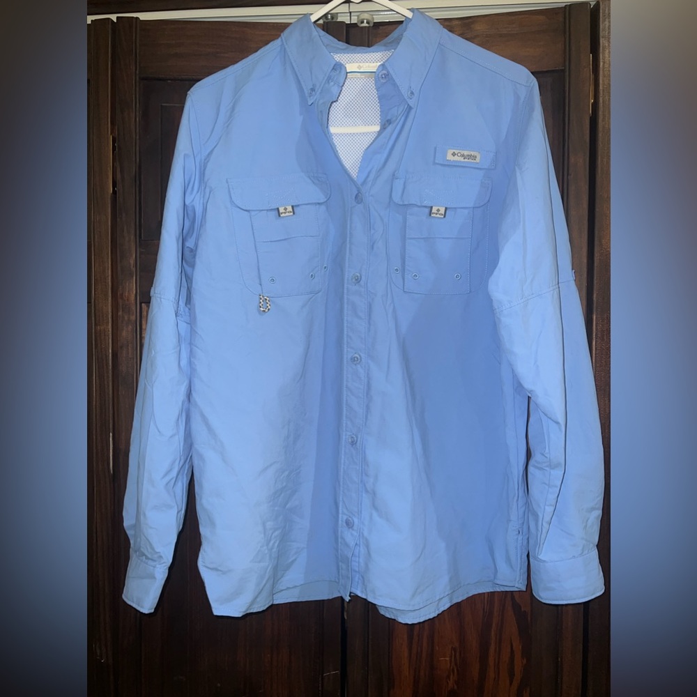 Columbia Women’s Light Blue Shirt